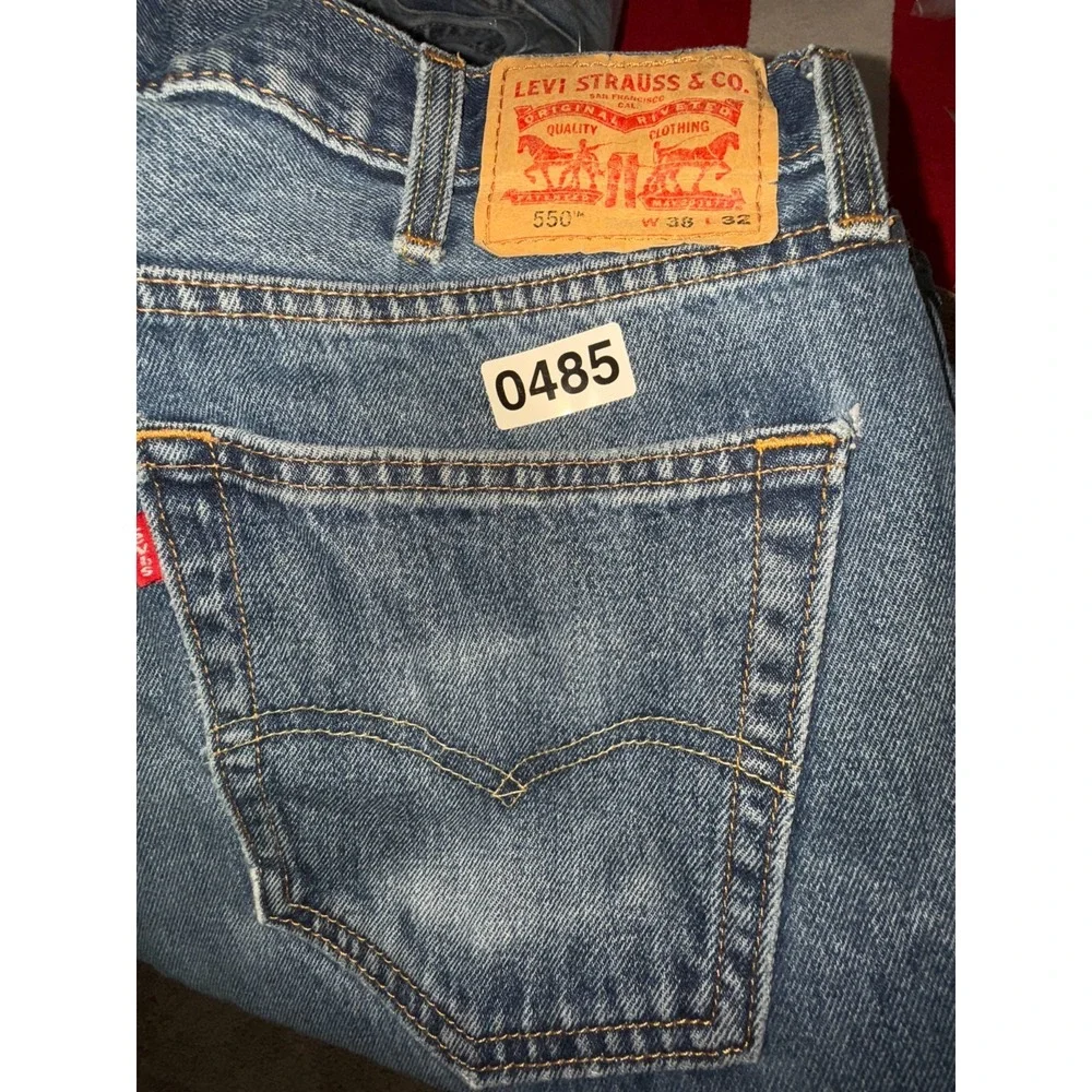 Levi's 550 Jeans Mens 38x32 Blue Denim Cotton‎ Preppy Straight Leg Everyday Wear